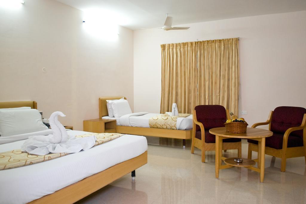Hotel Rajadhane Madurai Exteriör bild