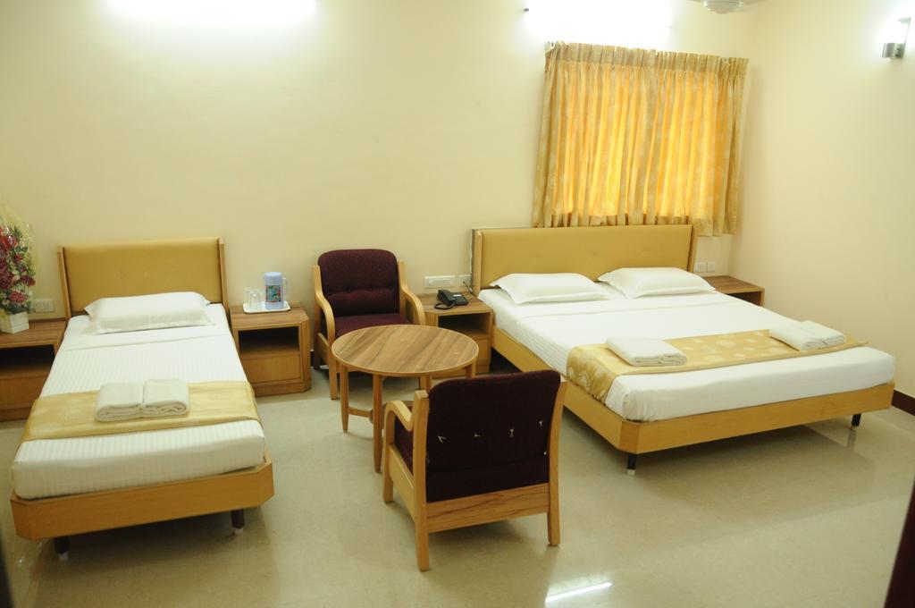 Hotel Rajadhane Madurai Exteriör bild