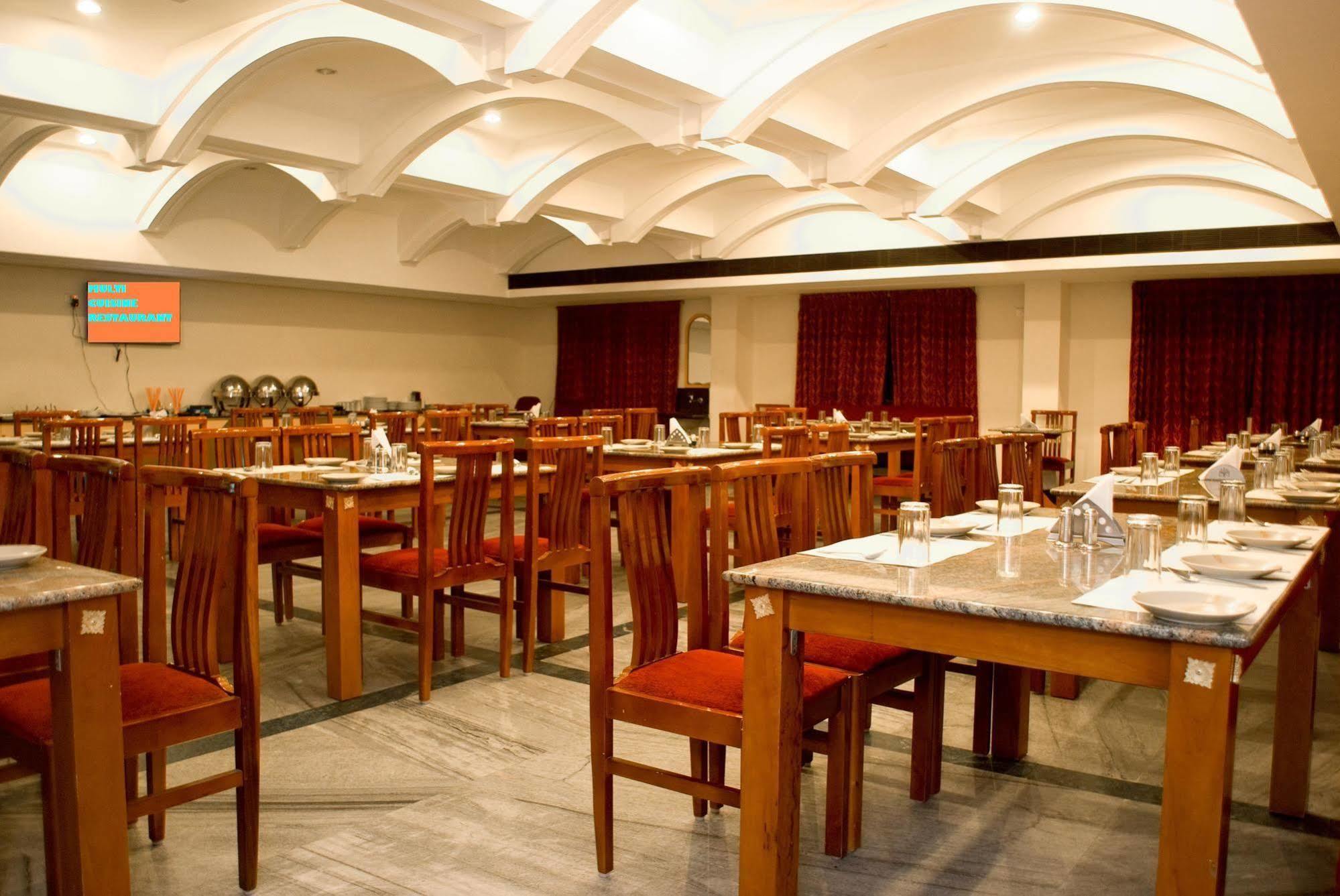 Hotel Rajadhane Madurai Exteriör bild