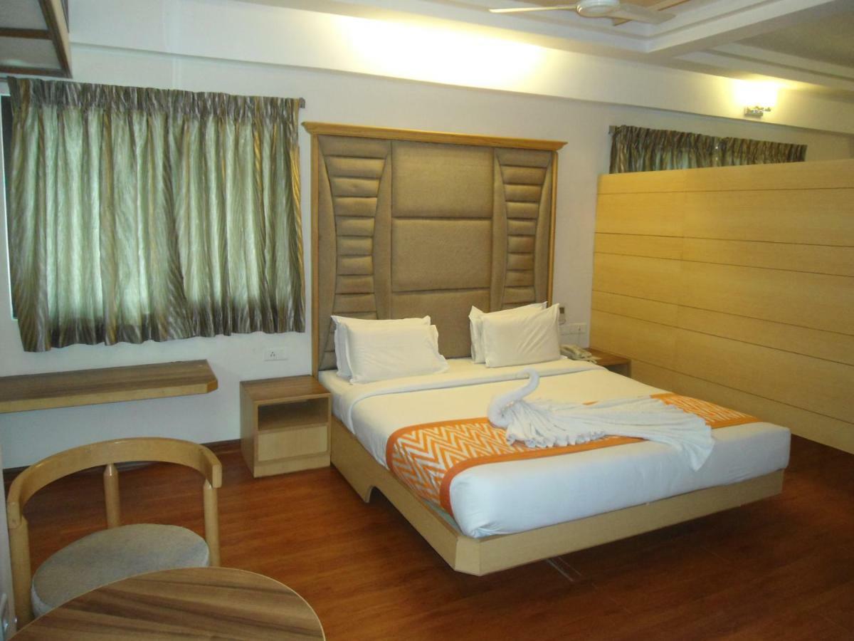 Hotel Rajadhane Madurai Exteriör bild