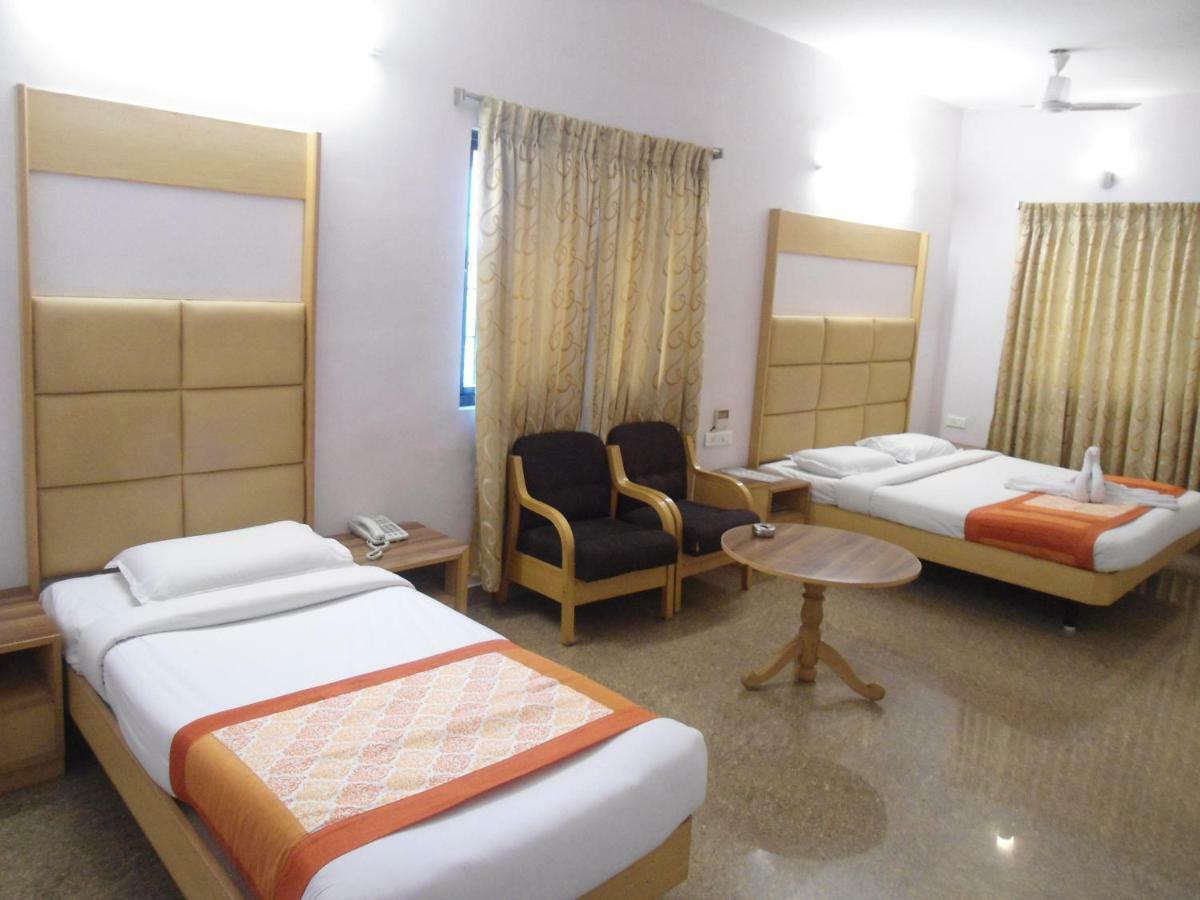 Hotel Rajadhane Madurai Exteriör bild