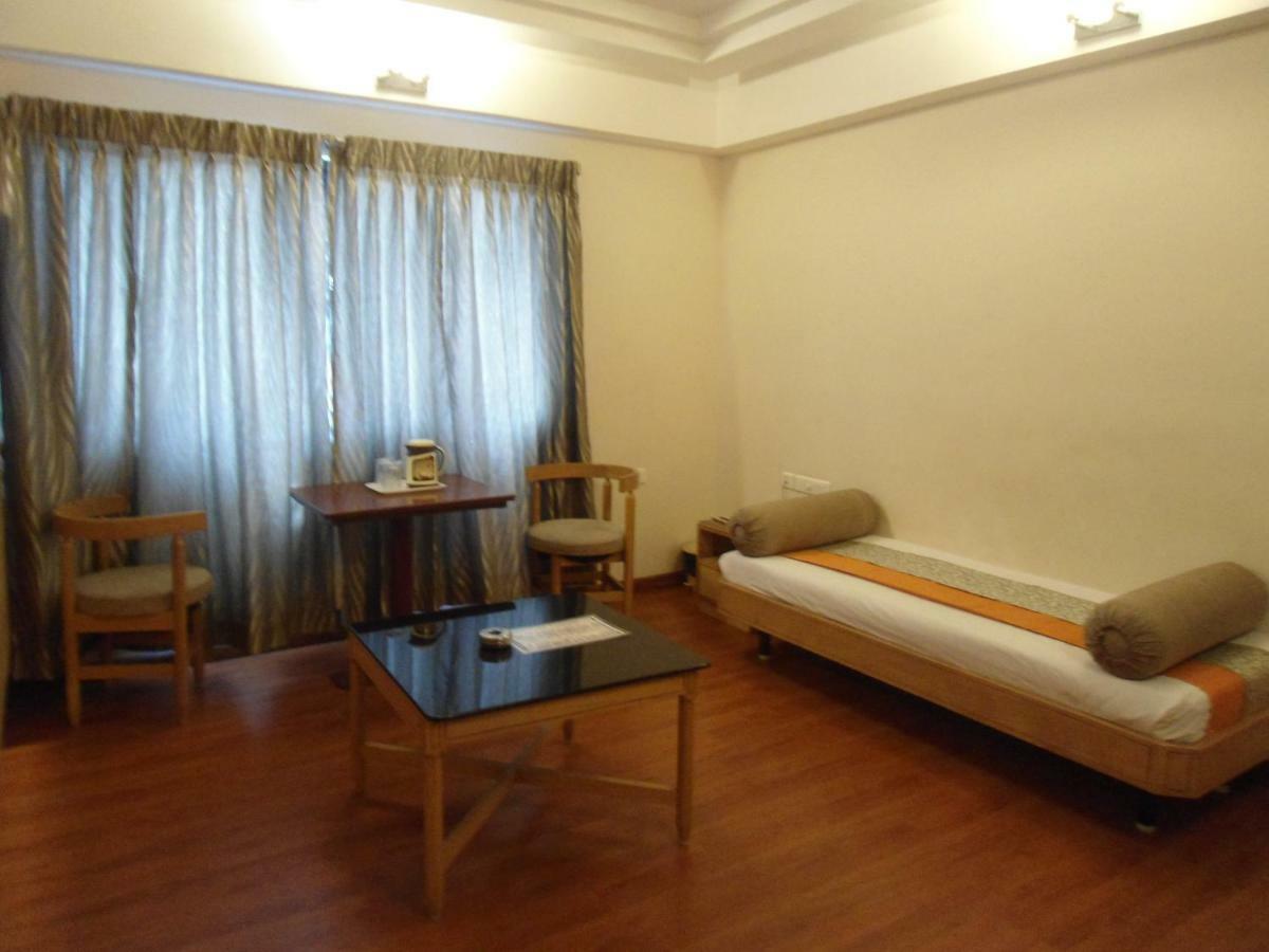 Hotel Rajadhane Madurai Exteriör bild
