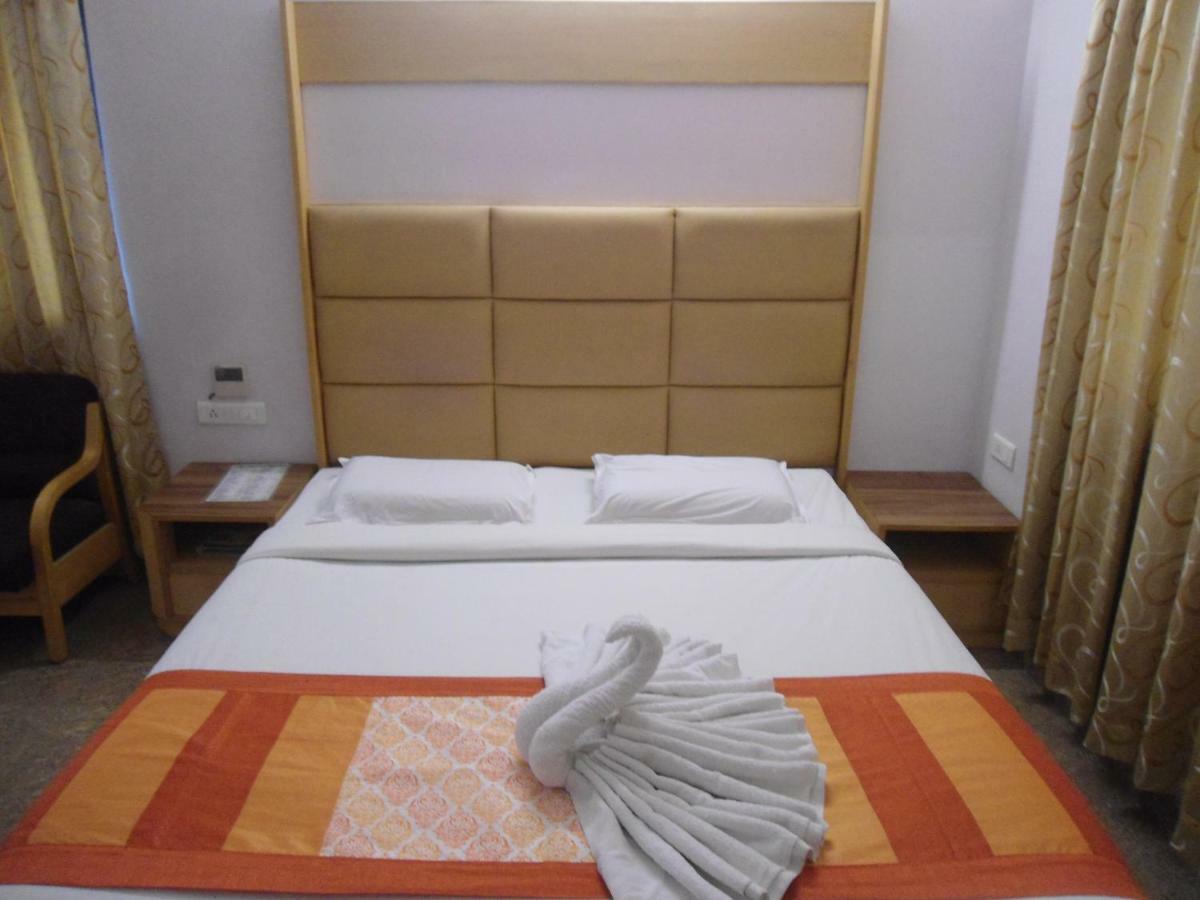 Hotel Rajadhane Madurai Exteriör bild